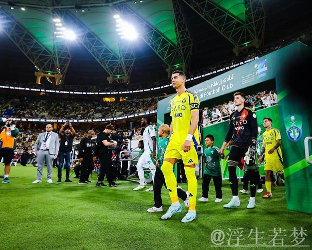 险胜！十人应战3-2力克吉达国民 杜兰连续破门胜利付伤病代价